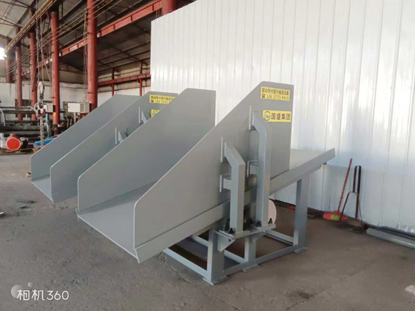 溜井振动放矿机